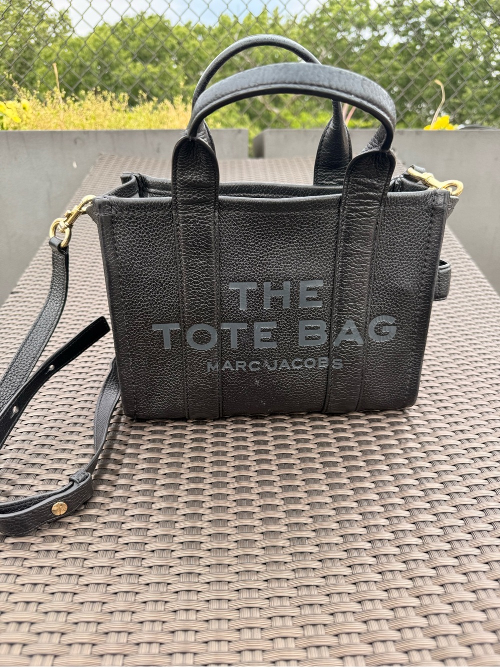 Marc Jacobs Leather THE TOTE BAG - Black